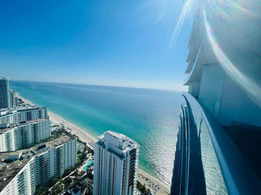 Stay At The Top With Amazing Views By Rent4Us Hollywood Esterno foto