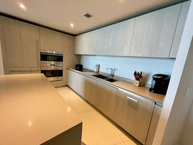 Stay At The Top With Amazing Views By Rent4Us Hollywood Esterno foto