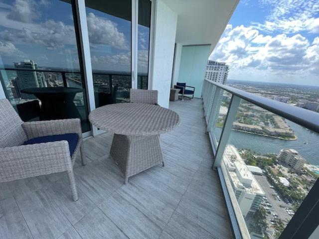 Stay At The Top With Amazing Views By Rent4Us Hollywood Esterno foto