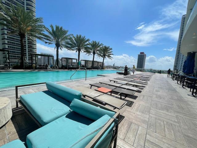 Stay At The Top With Amazing Views By Rent4Us Hollywood Esterno foto